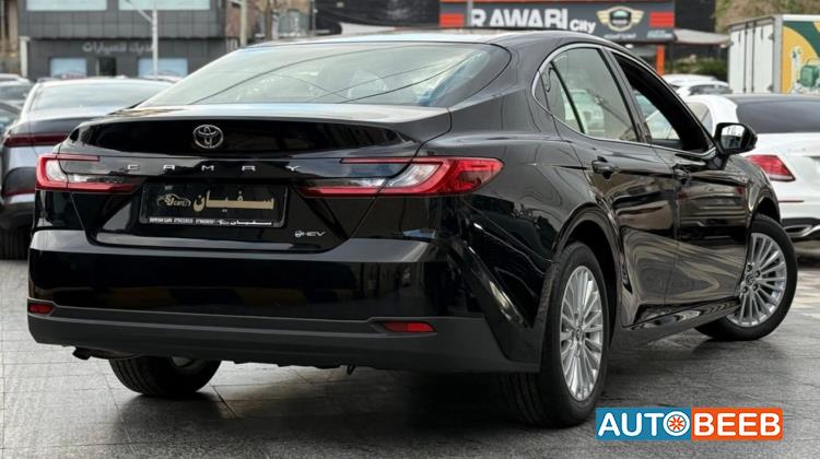 تويوتا كامري 2025