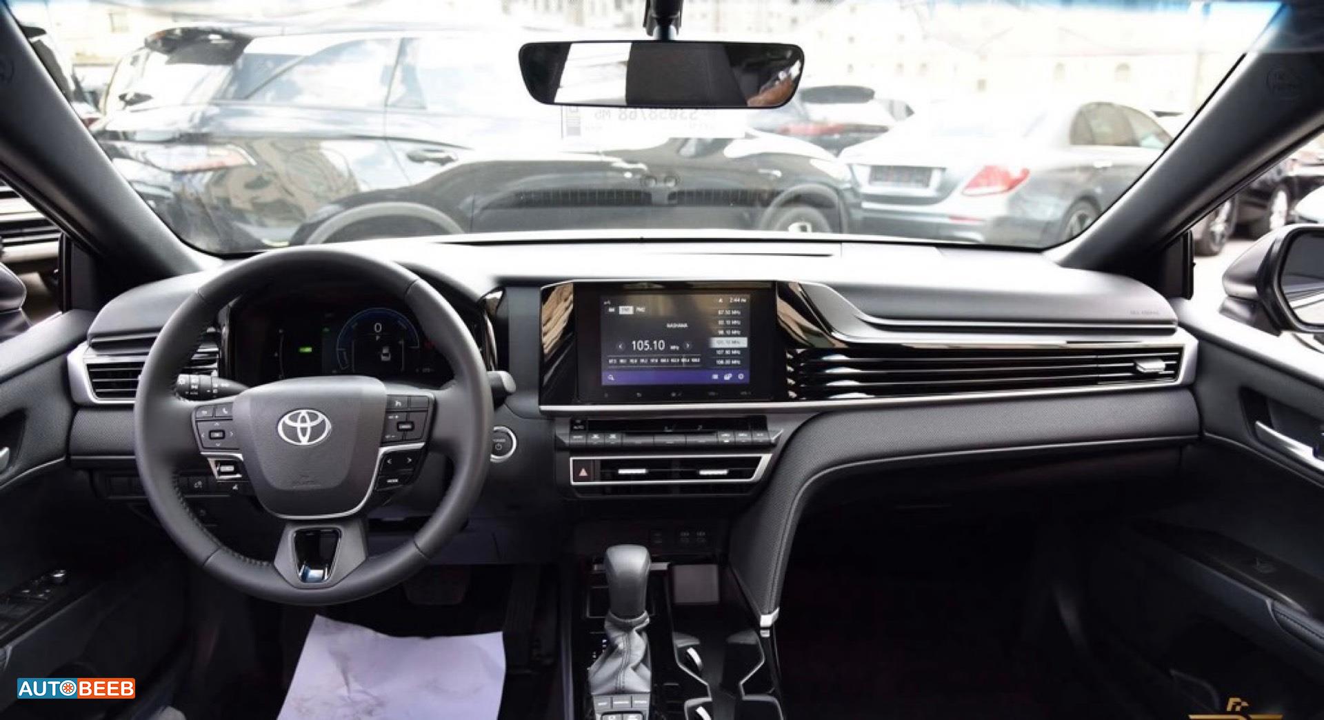 تويوتا كامري 2025