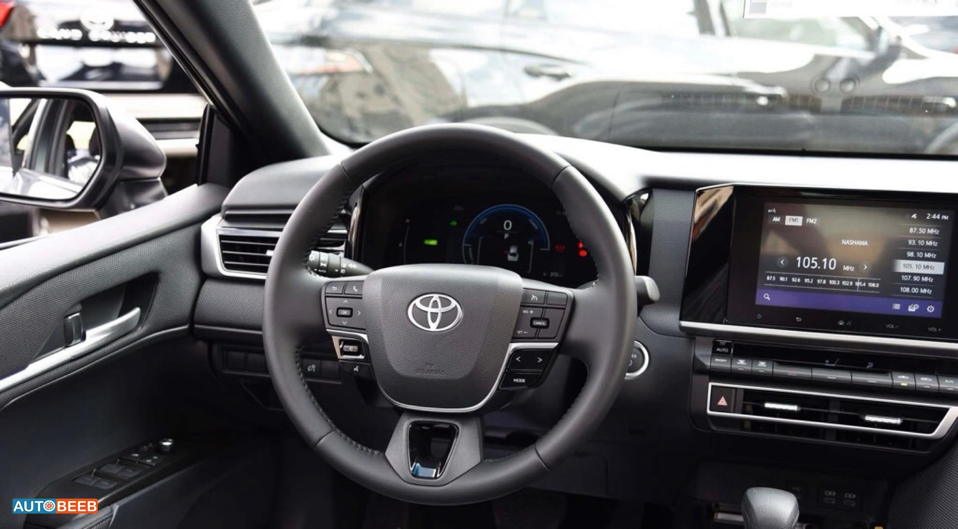 تويوتا كامري 2025