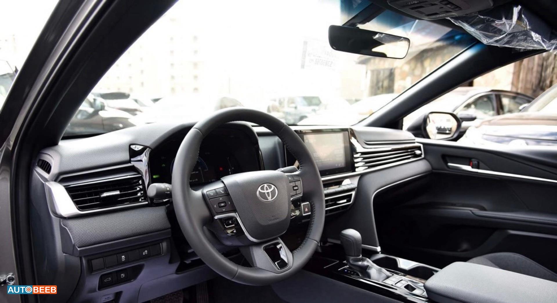 تويوتا كامري 2025