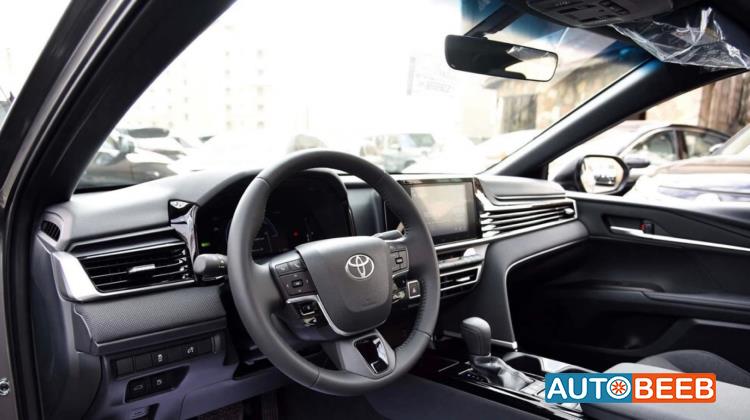 تويوتا كامري 2025