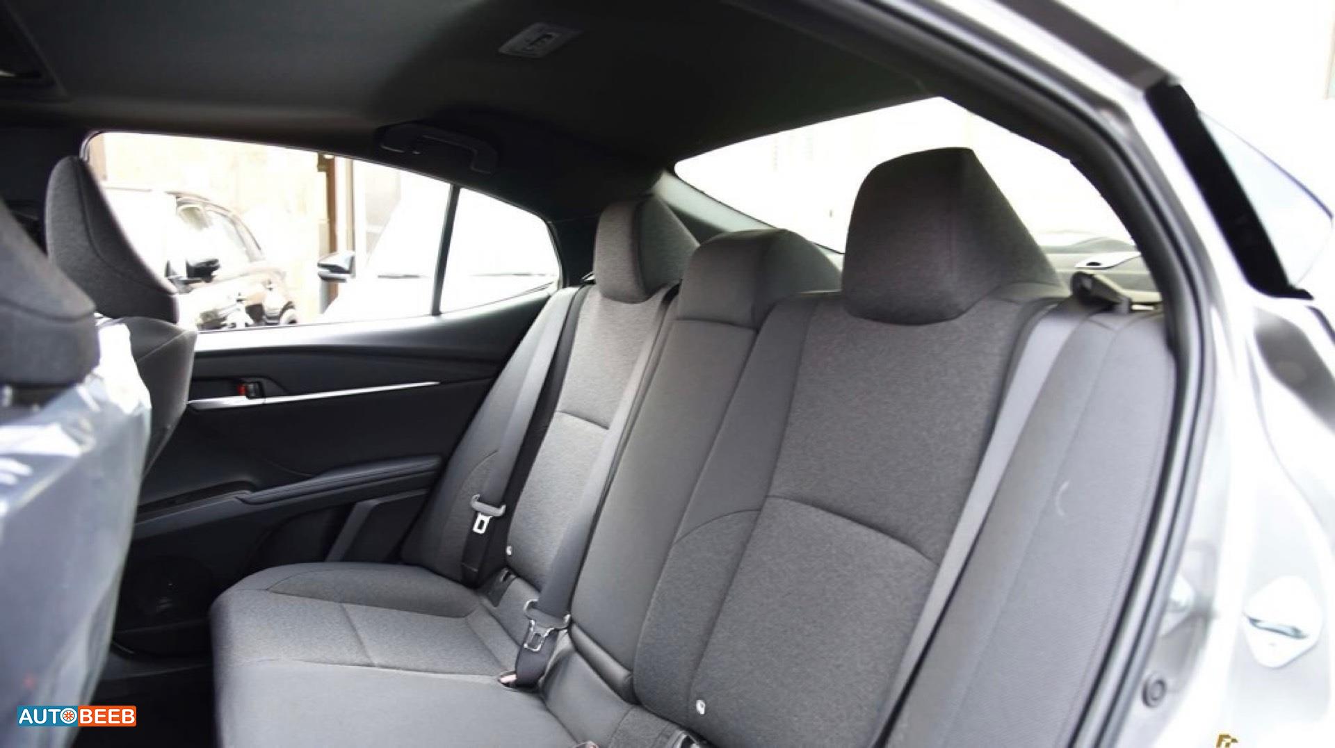 تويوتا كامري 2025