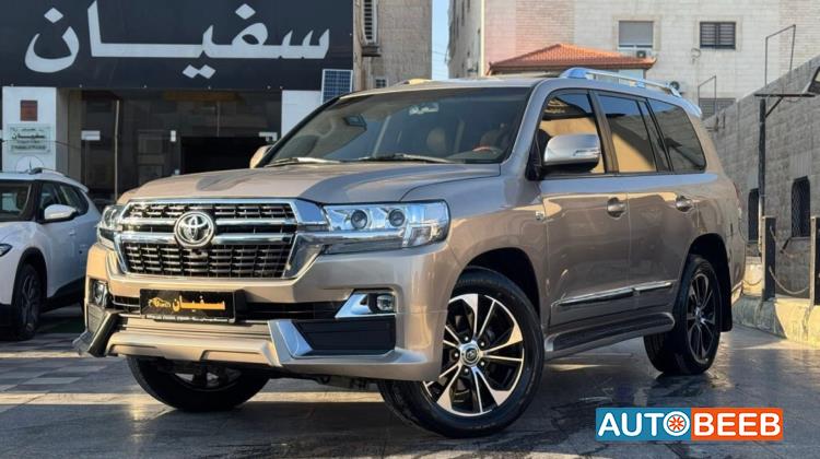 Toyota Land Cruiser 2014