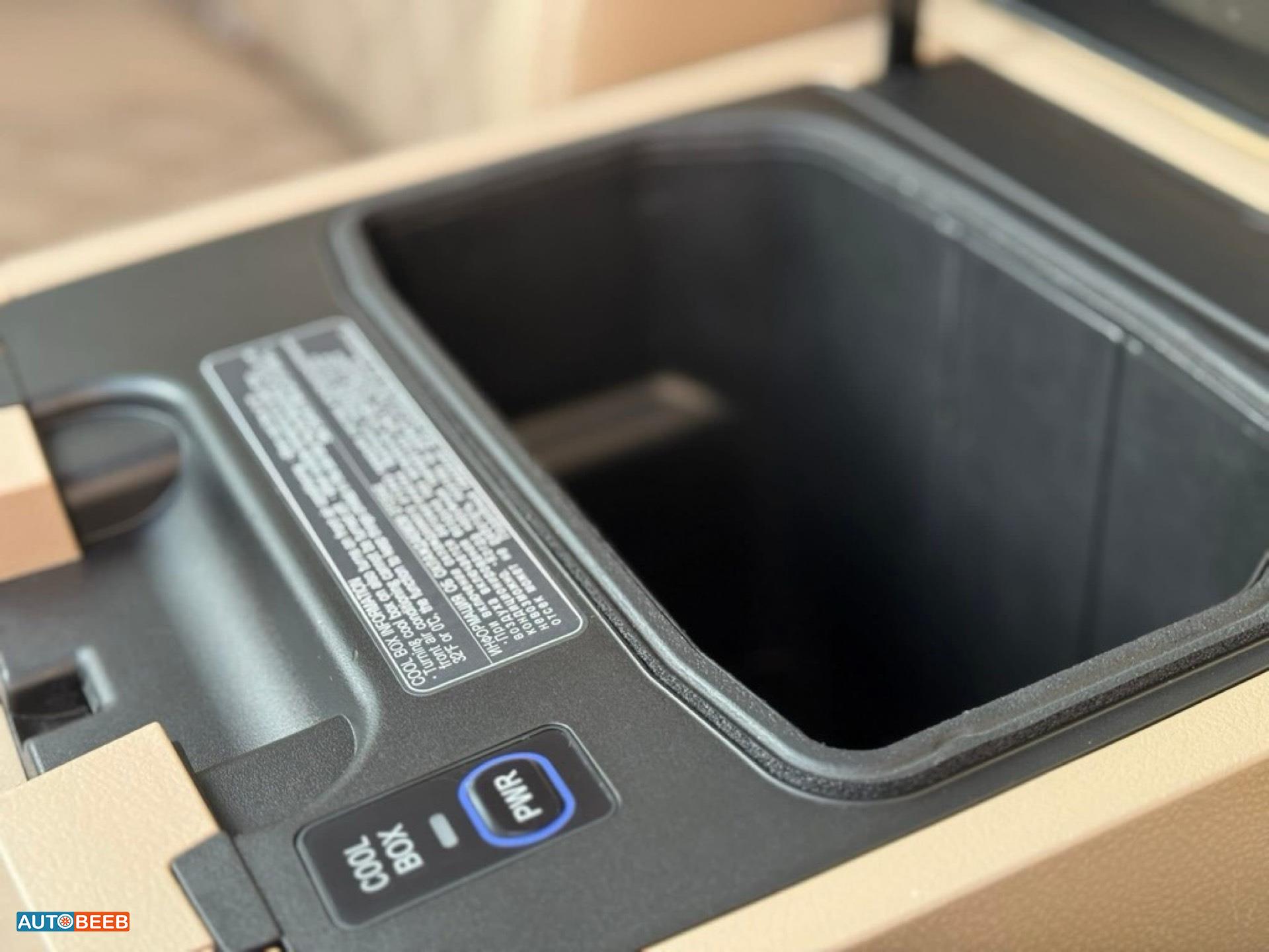 Toyota Land Cruiser 2014