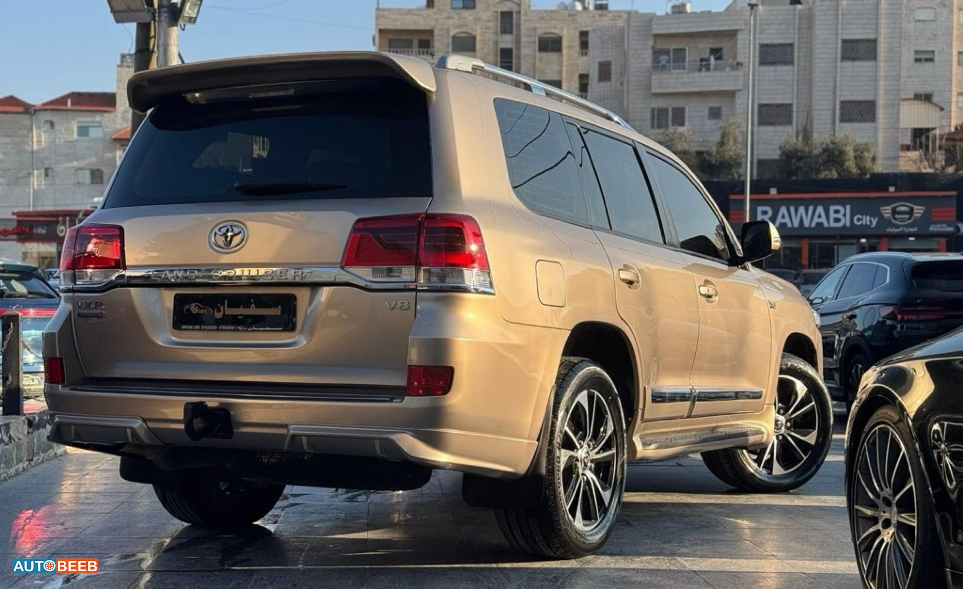 Toyota Land Cruiser 2014