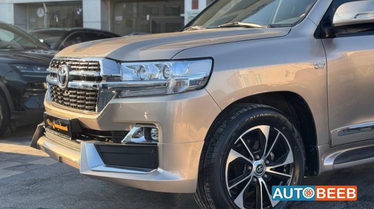 Toyota Land Cruiser 2014