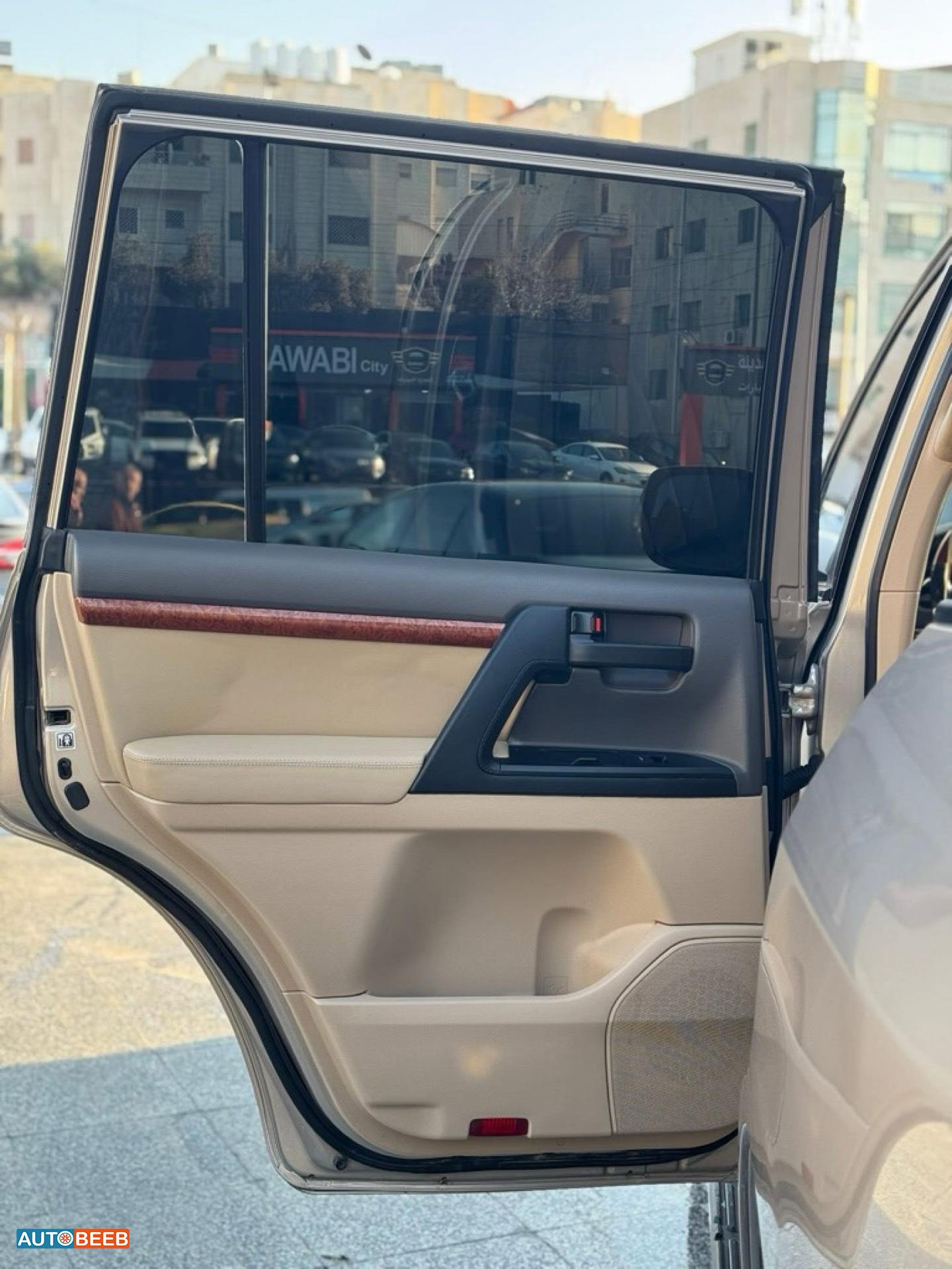 Toyota Land Cruiser 2014