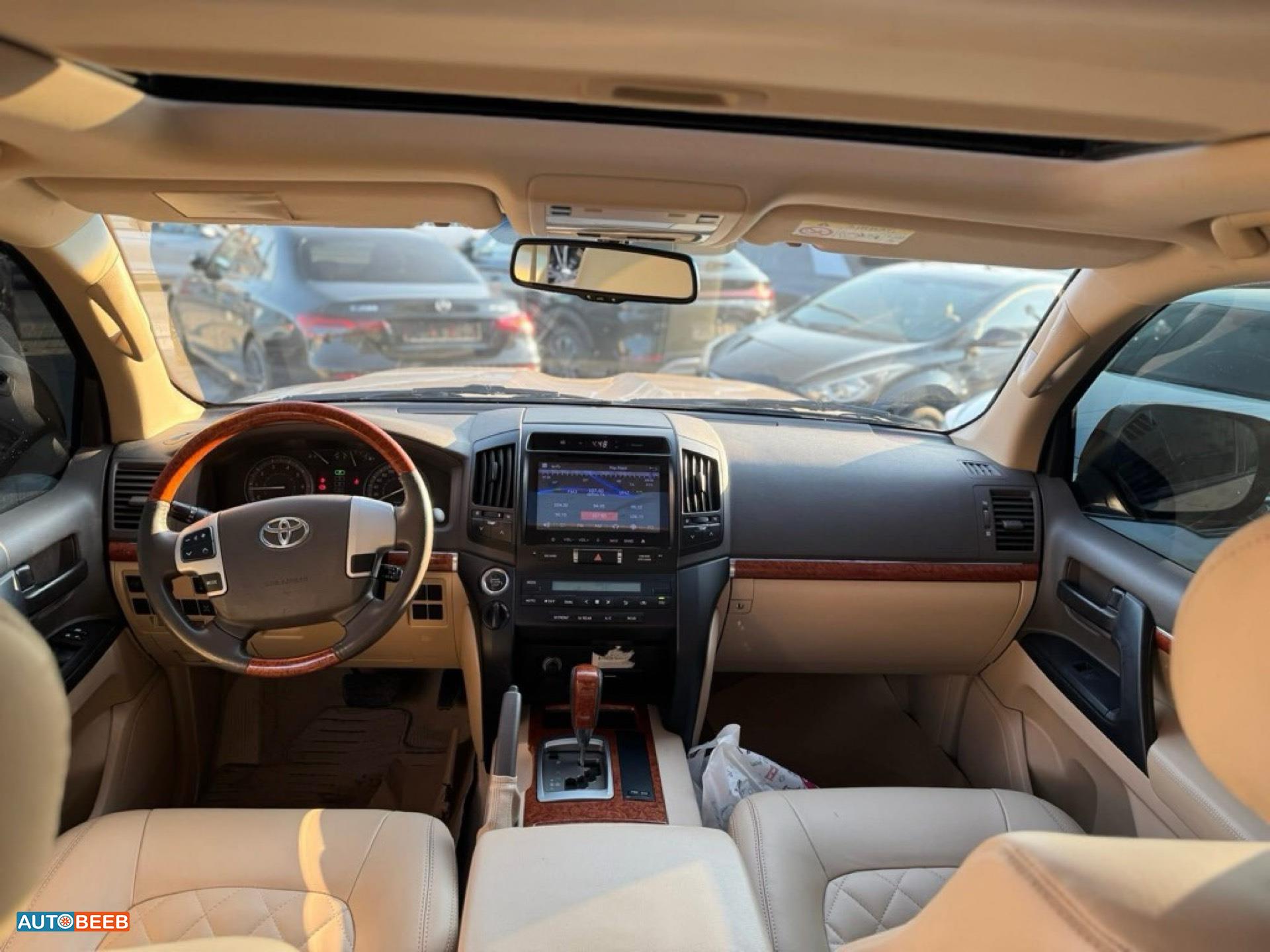 Toyota Land Cruiser 2014