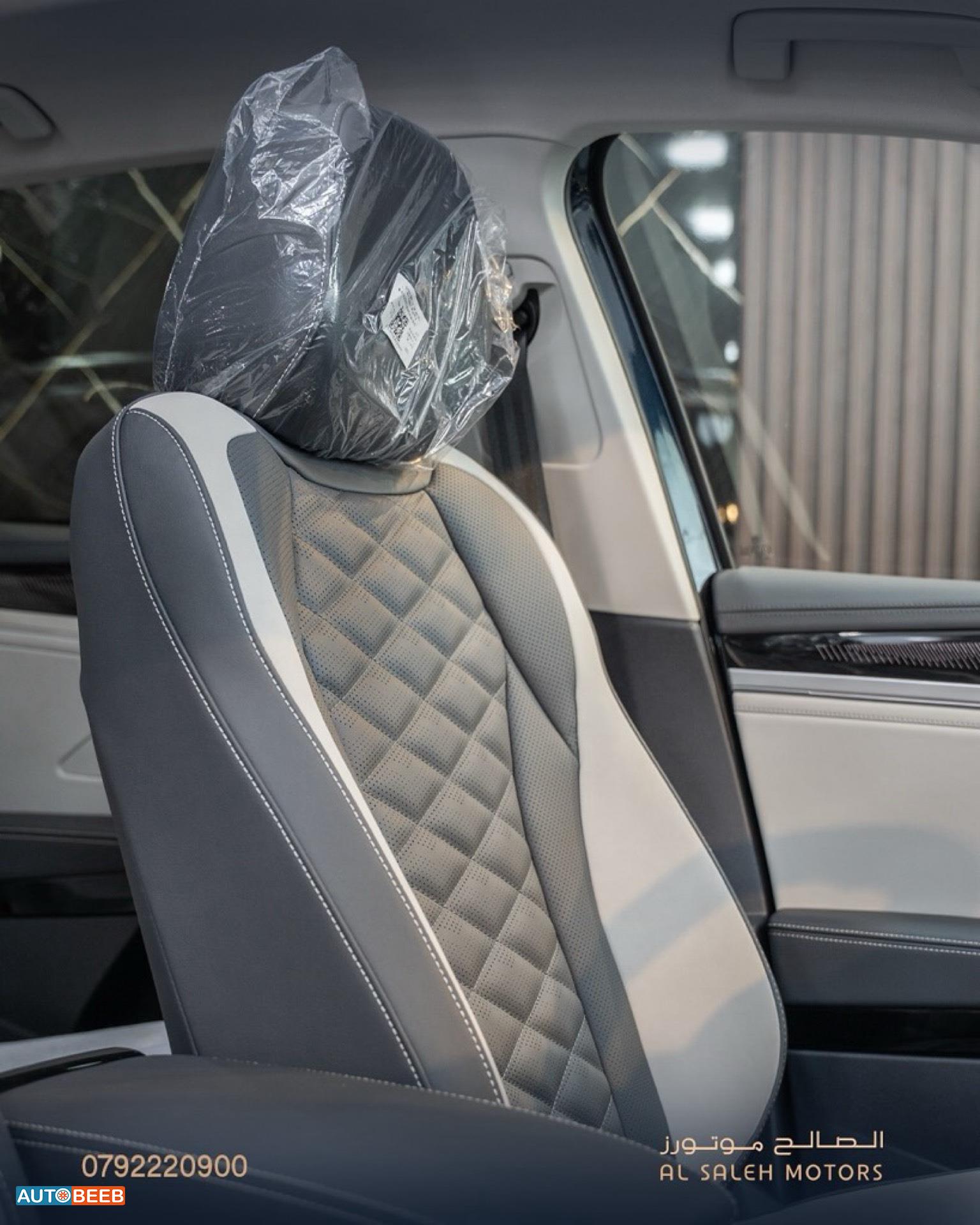 Volkswagen ID.6 2023