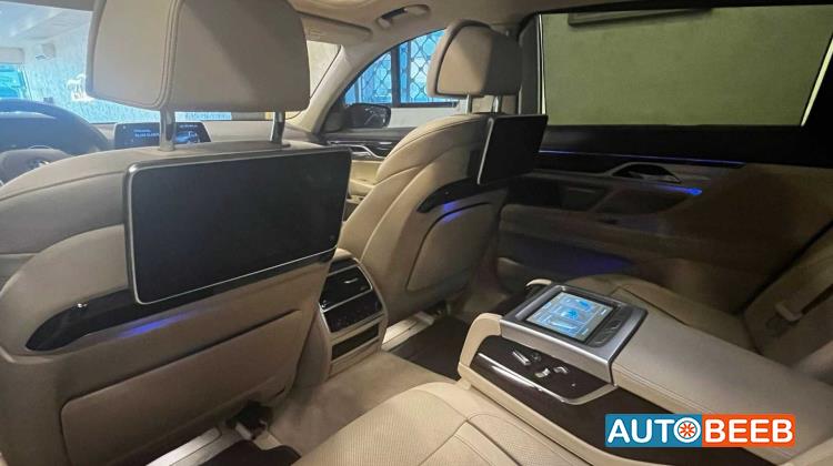 BMW 740 2017