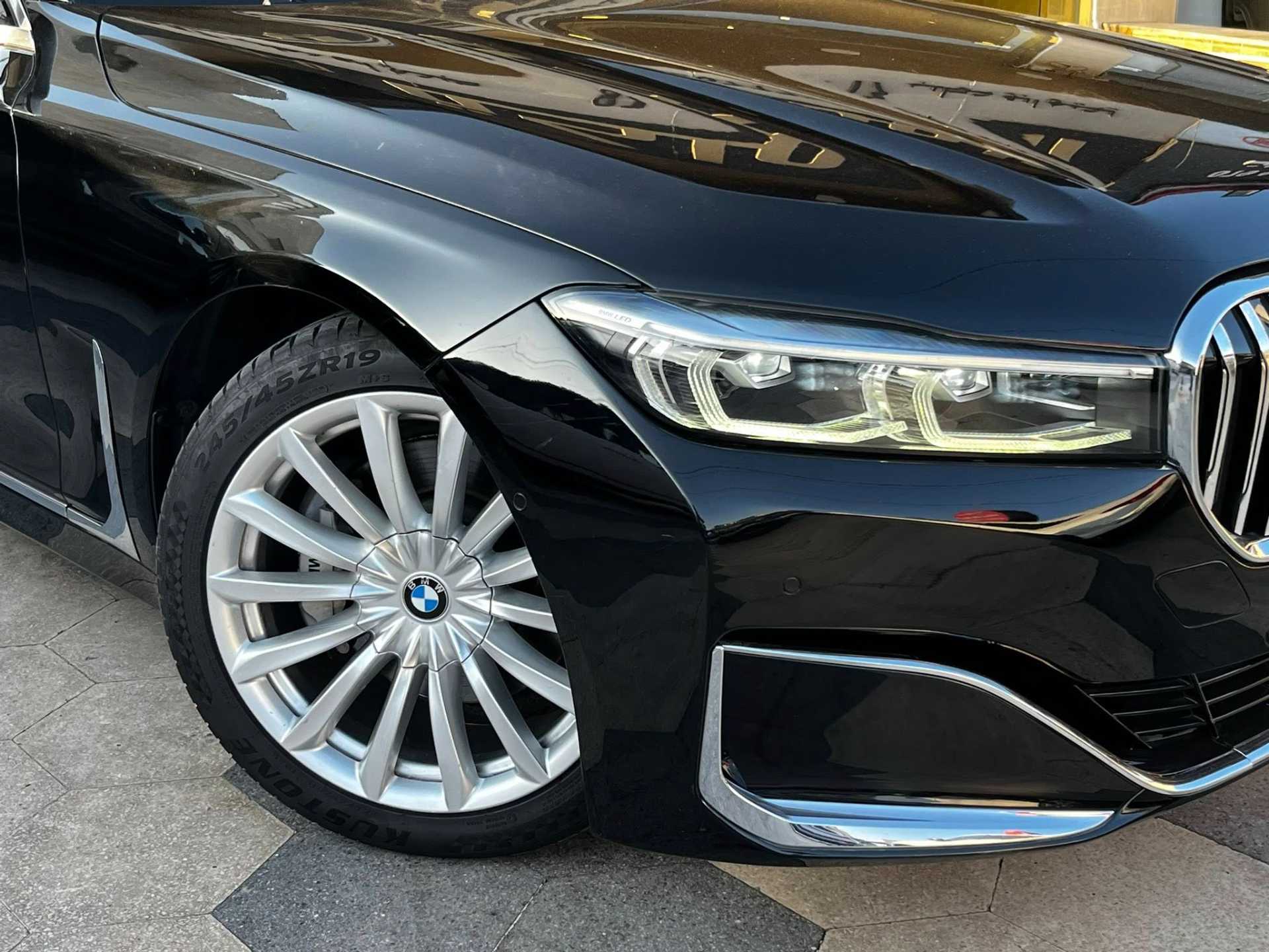 بي ام دبليو 730 2021