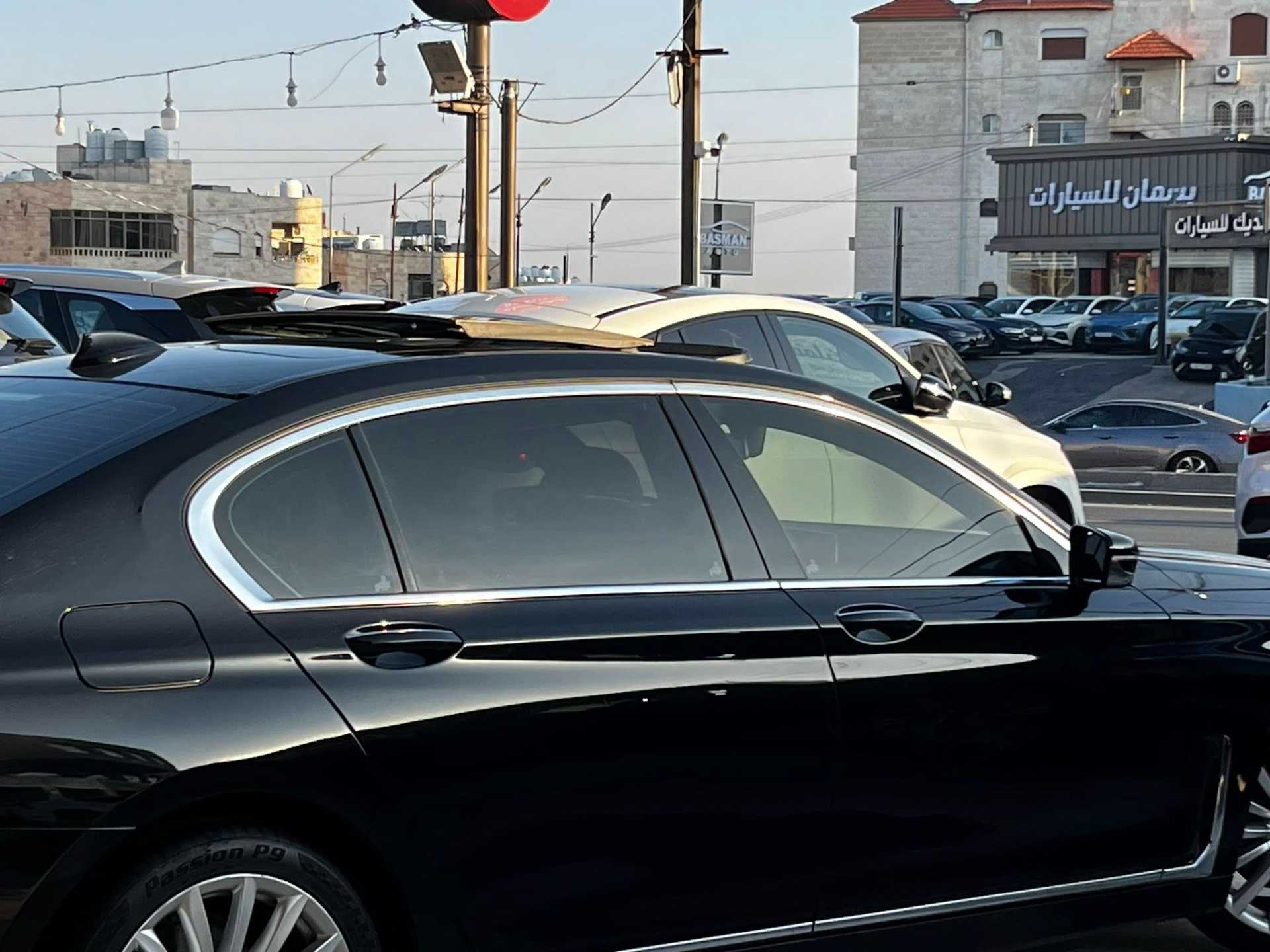 بي ام دبليو 730 2021