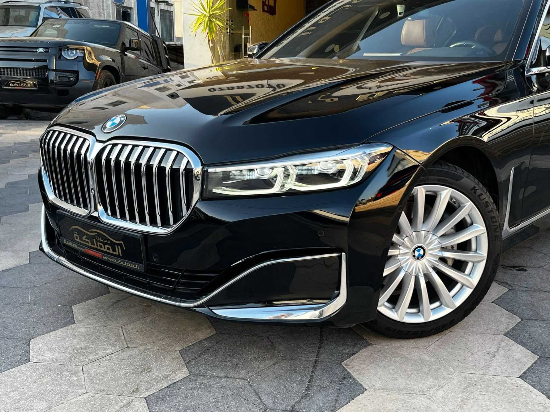 بي ام دبليو 730 2021