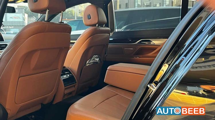 بي ام دبليو 730 2021