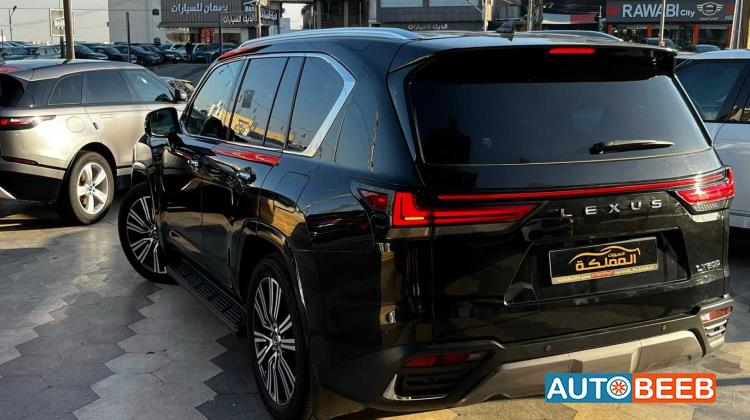 Lexus LX600 2023