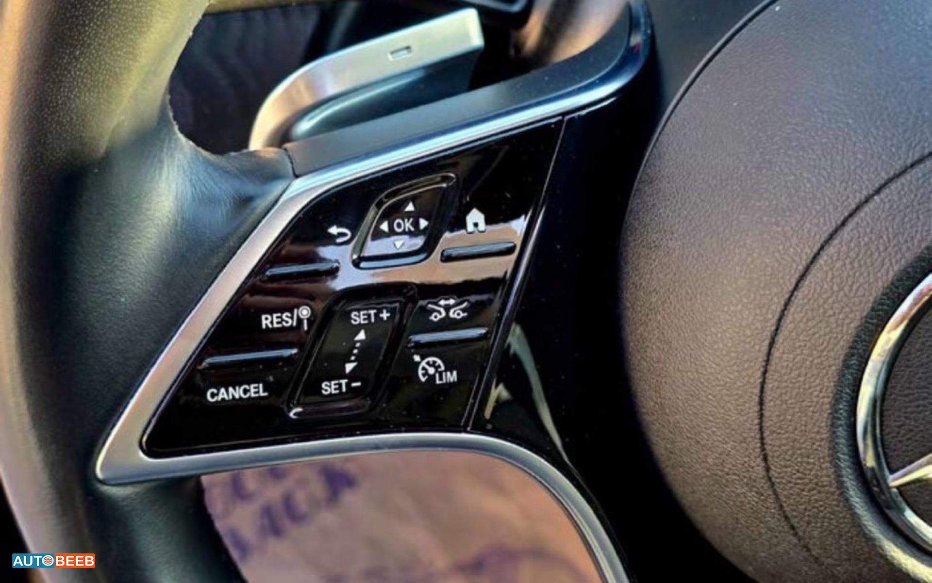 Mercedes Benz E200 2024