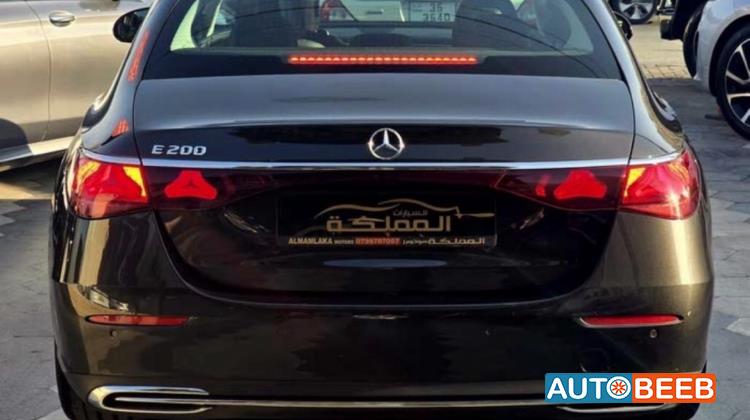 Mercedes Benz E200 2024