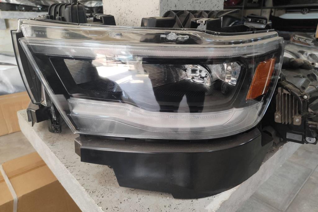 Lights Front light Dodge RAM