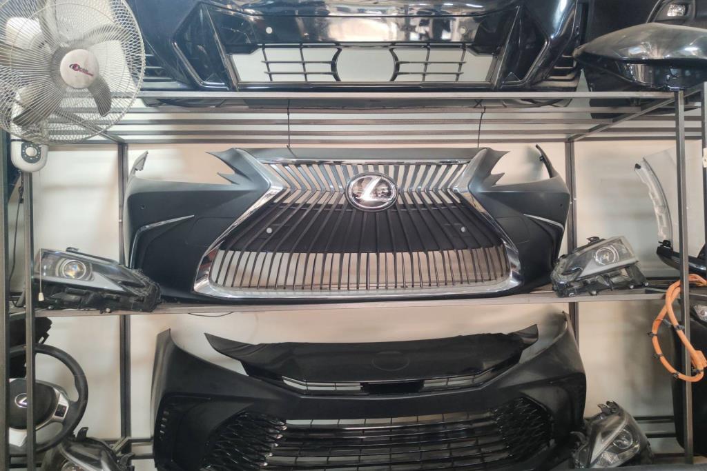Body  Bumper Lexus ES300