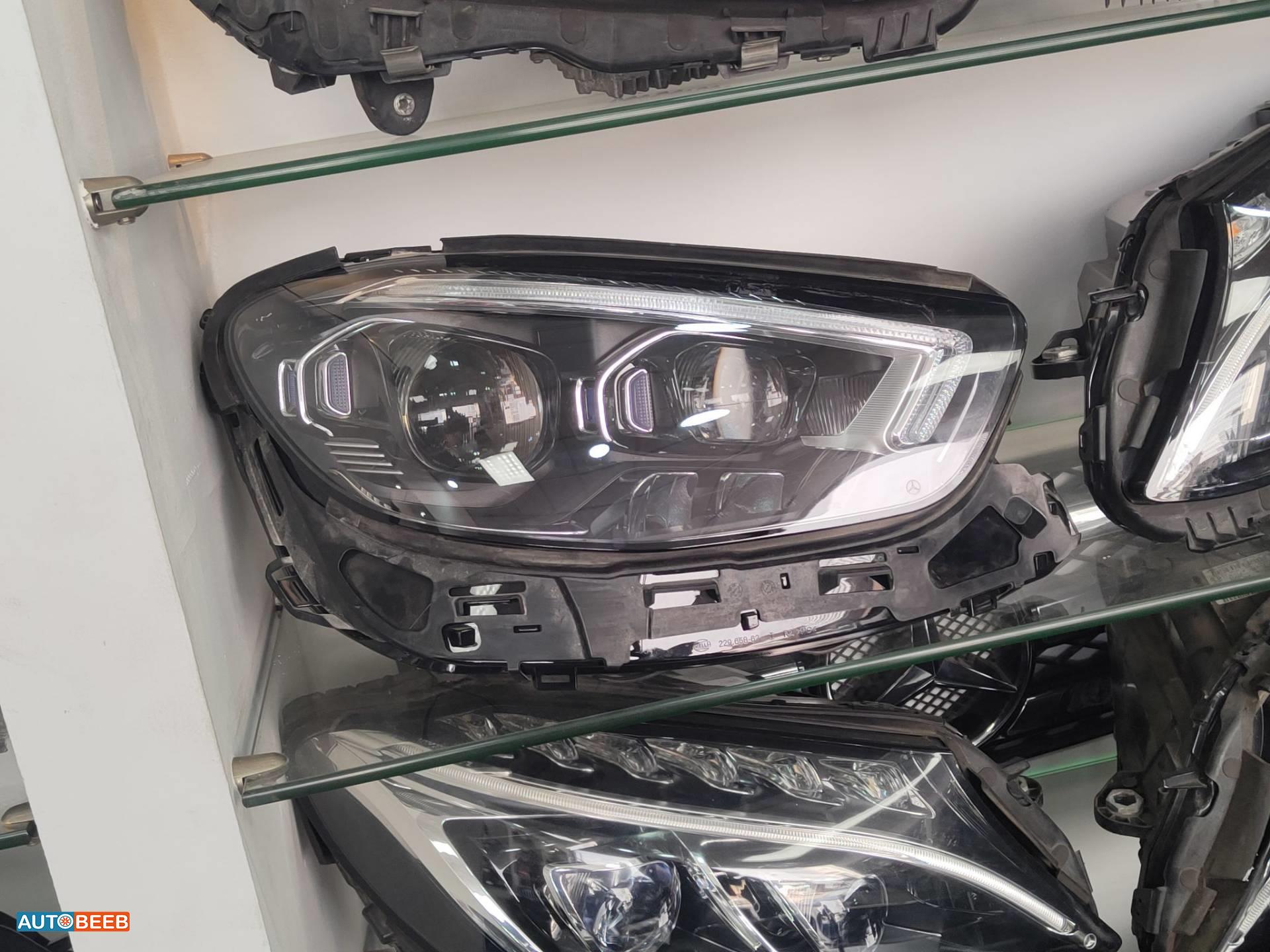 Lights Front light Mercedes Benz E200