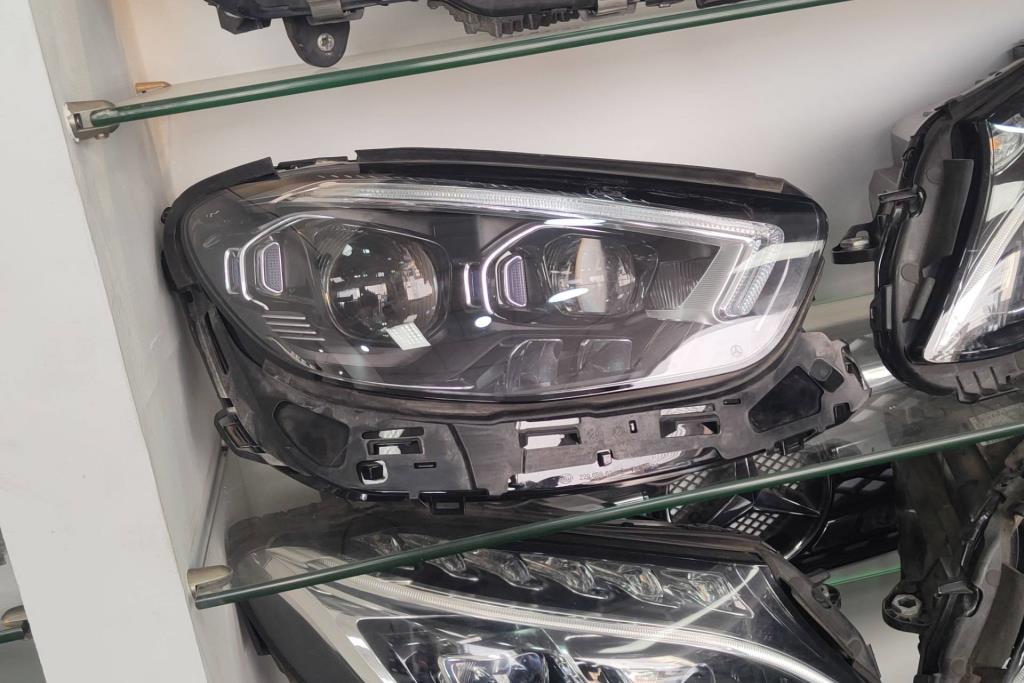 Lights Front light Mercedes Benz E200