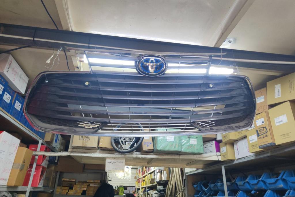 Body  Grilles Toyota Avalon
