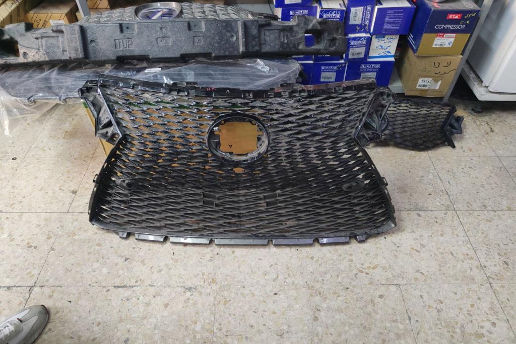 Body  Grilles Lexus RX450