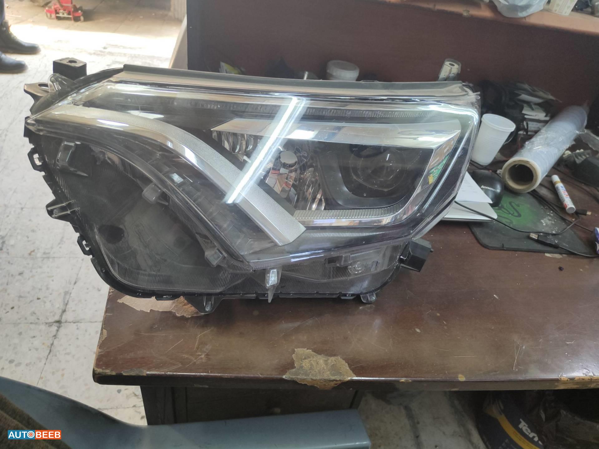 Lights Front light Toyota RAV4