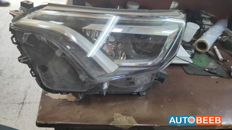 Lights Front light Toyota RAV4