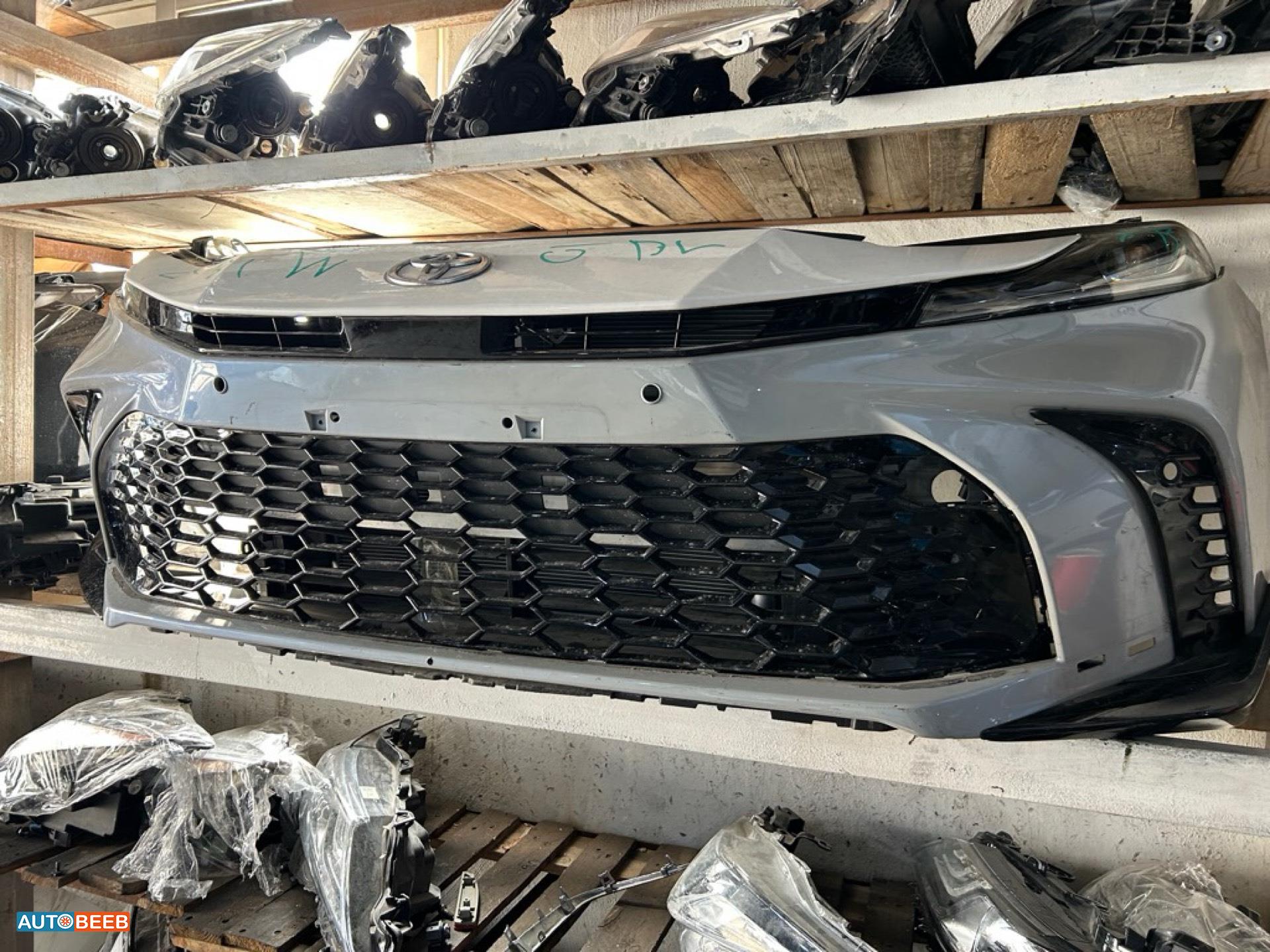 Body  Front clip Toyota Camry