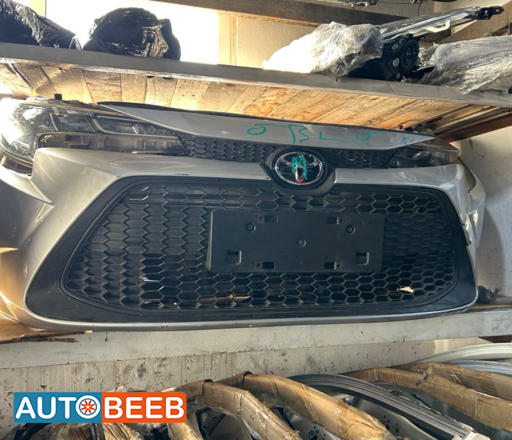 Body  Front clip Toyota Corolla
