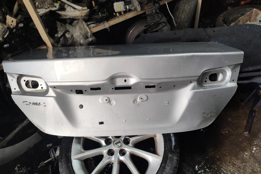 Body  Trunk Toyota Camry