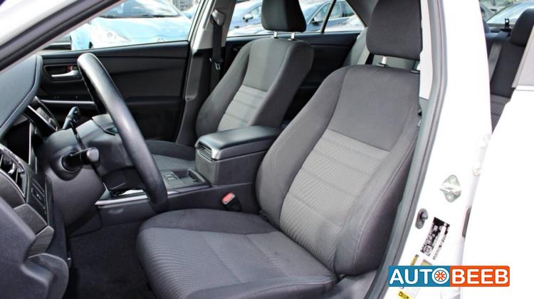Toyota Camry 2015