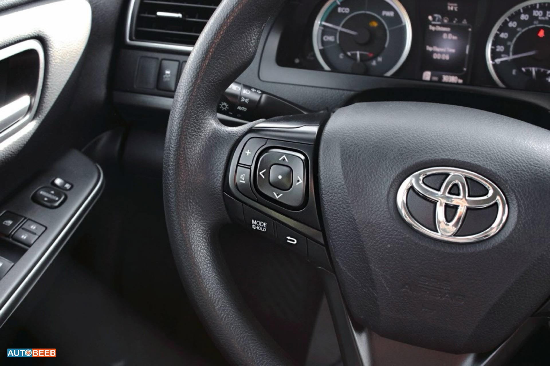 Toyota Camry 2015