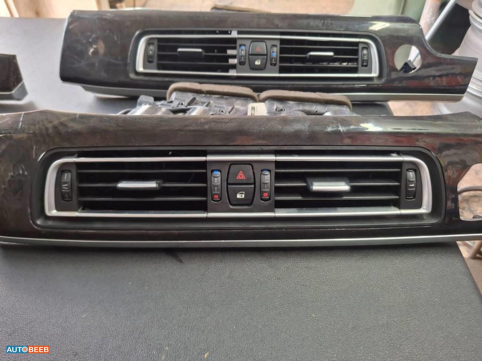 Cabin  Dashboard BMW 520