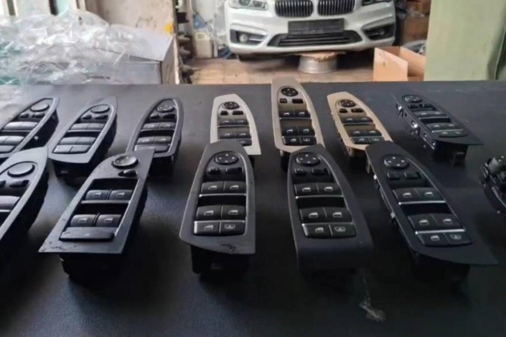 Cabin  Control buttons BMW 320