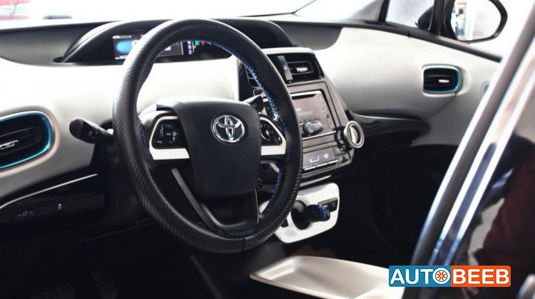 Toyota Prius 2017