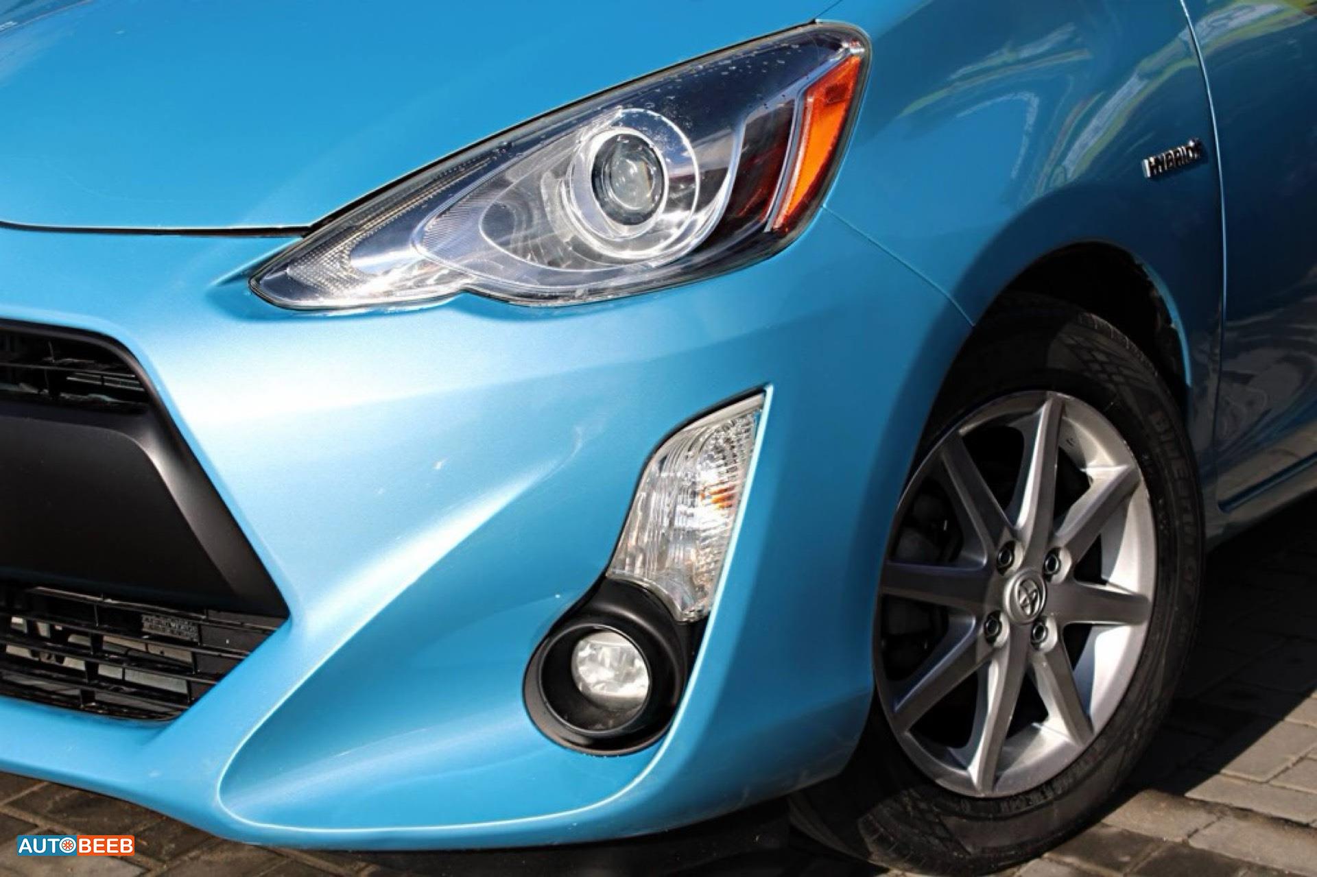 Toyota Prius C 2015