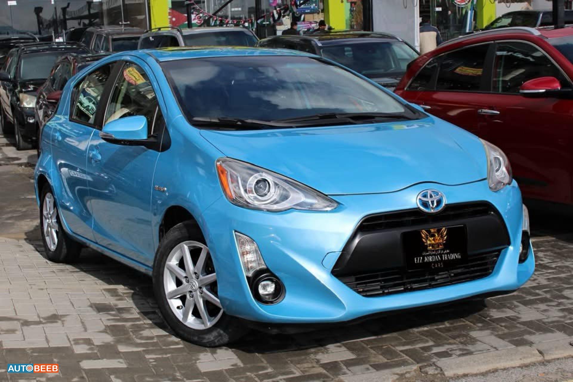 Toyota Prius C 2015