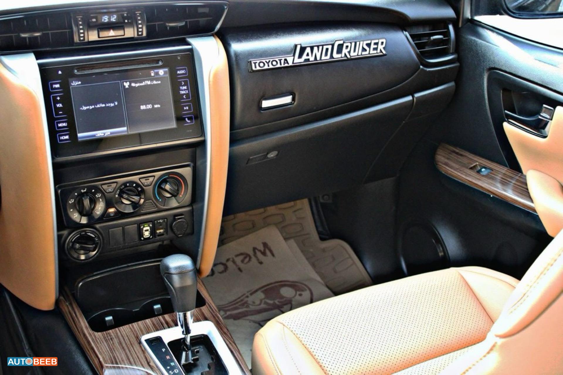 Toyota Fortuner 2016