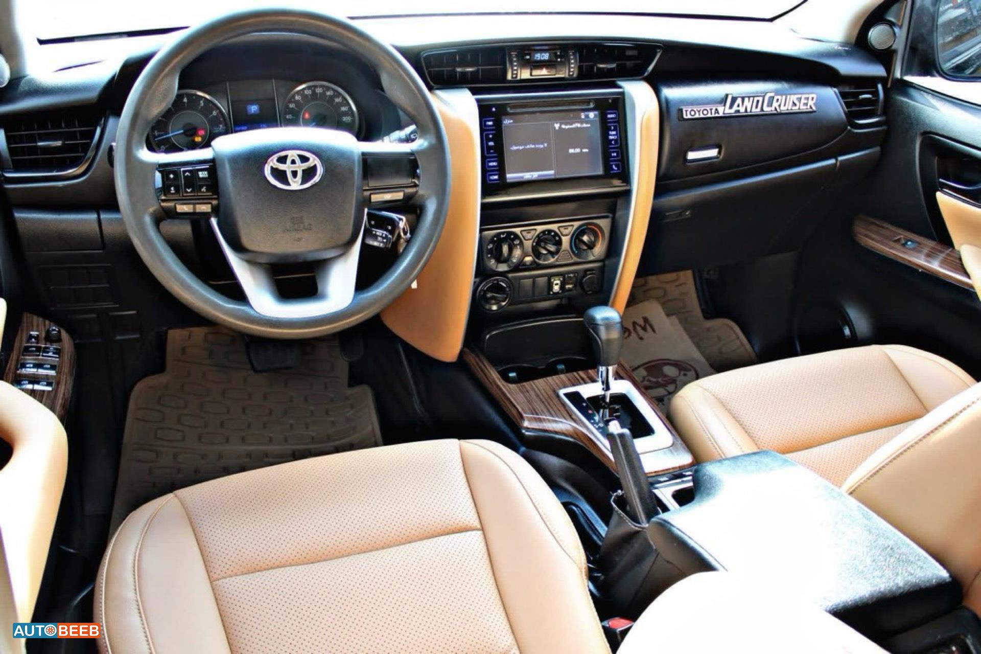 Toyota Fortuner 2016