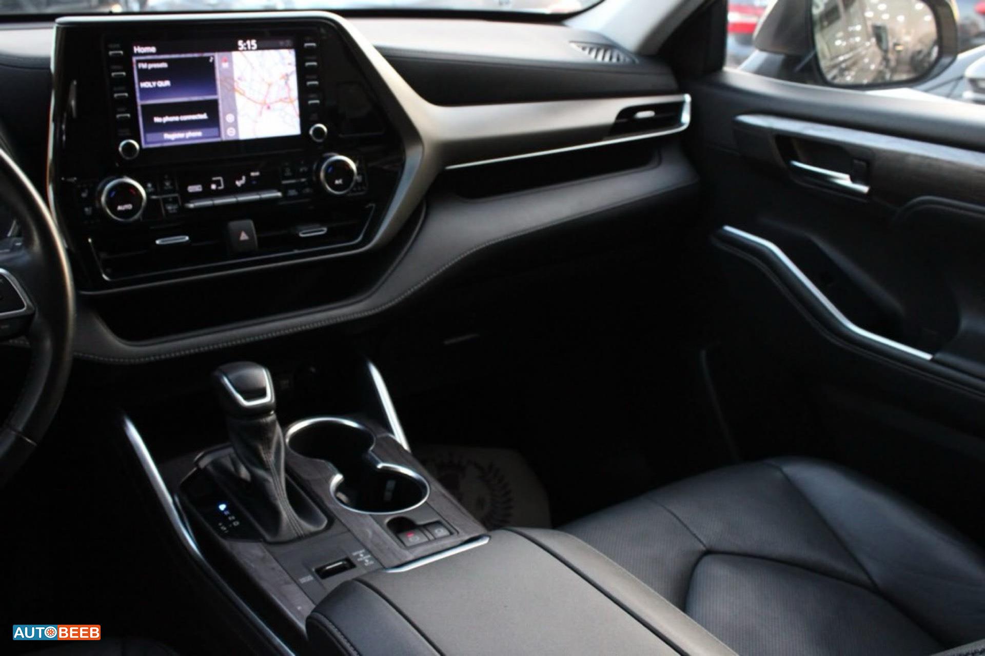 Toyota Highlander 2021