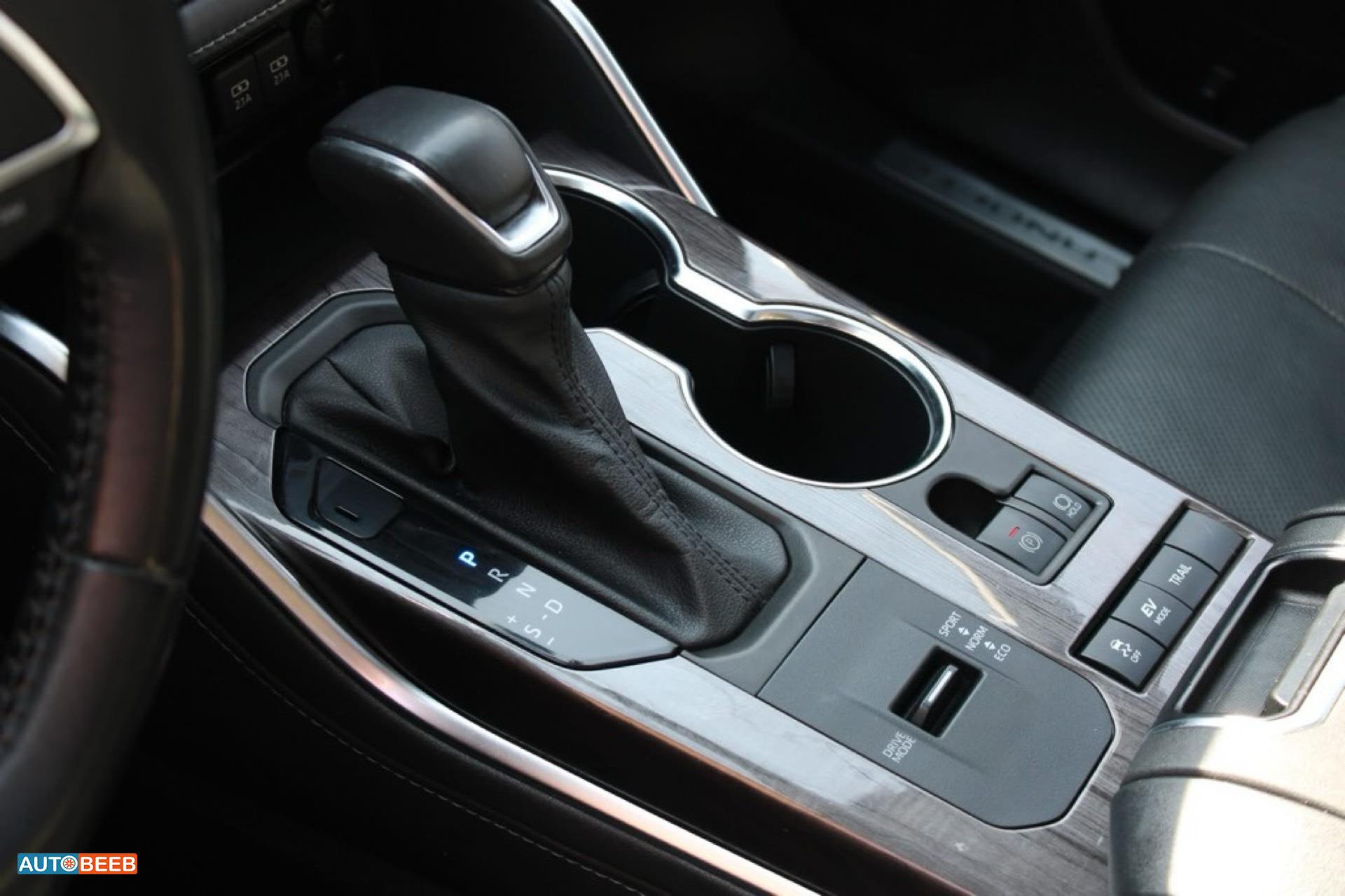 Toyota Highlander 2021