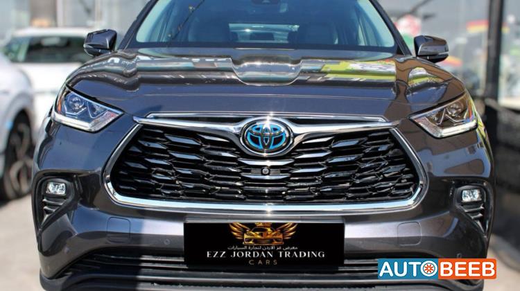 Toyota Highlander 2021