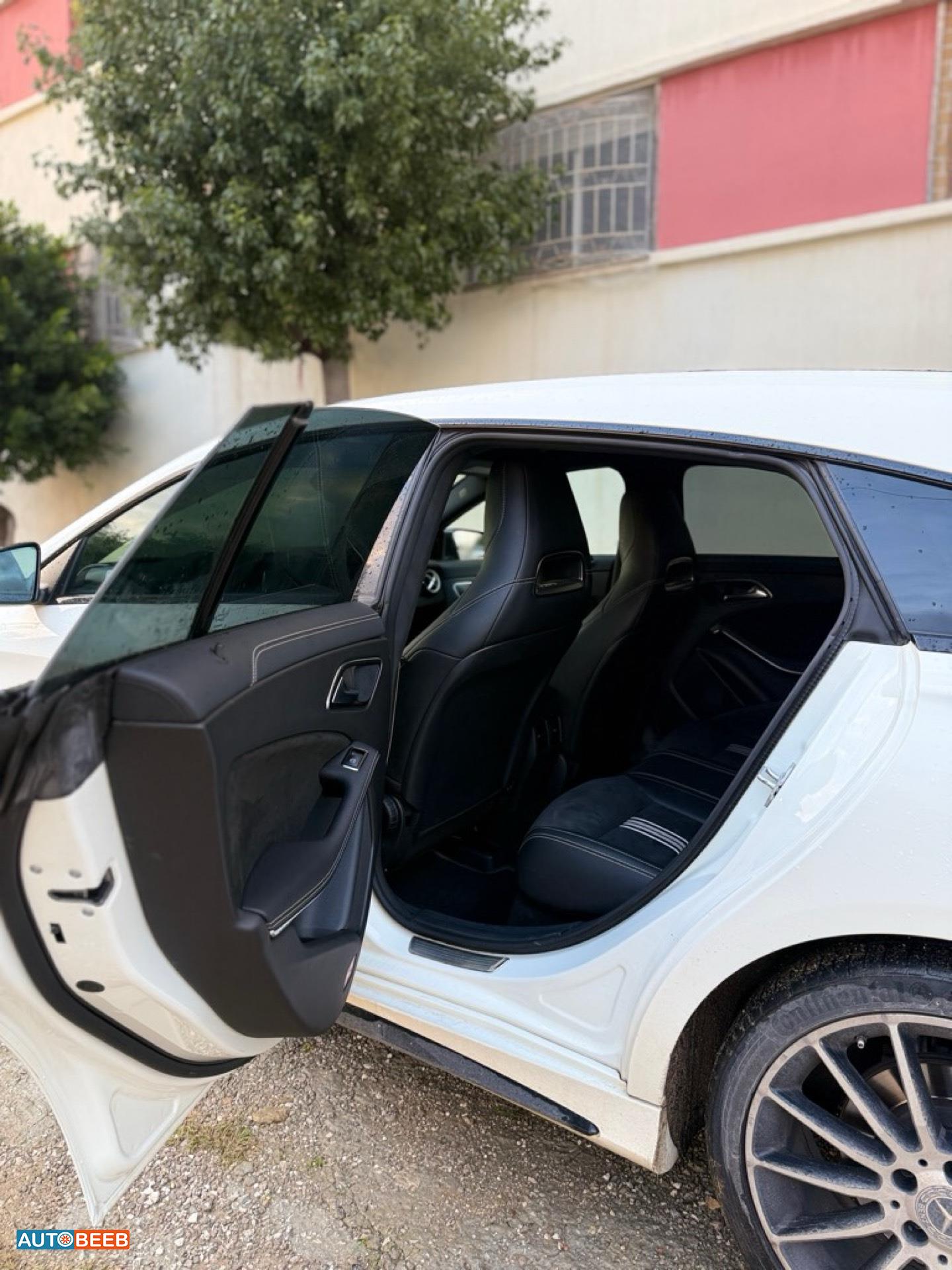 Mercedes Benz CLA180 2018