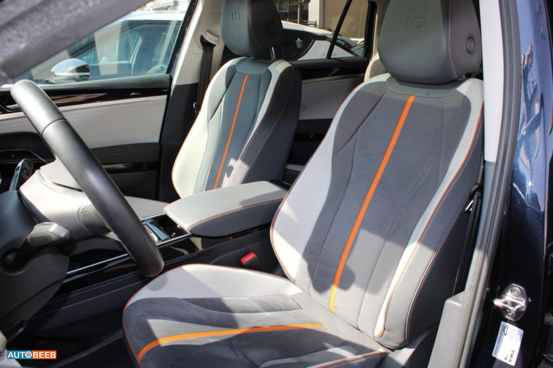 Volkswagen ID.6 2022