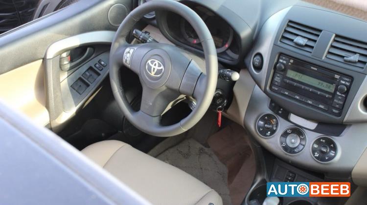 Toyota RAV4 2009