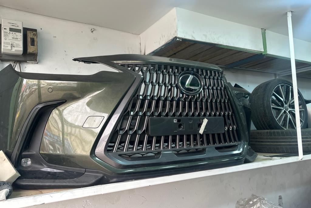 Body  Bumper Lexus NX350