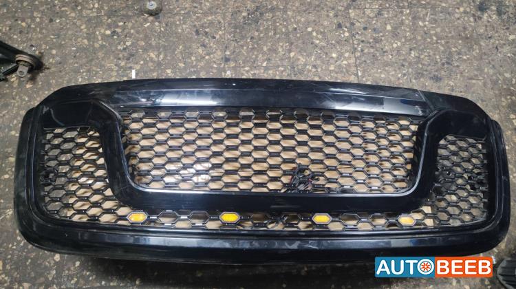 Body  Grilles Dodge RAM