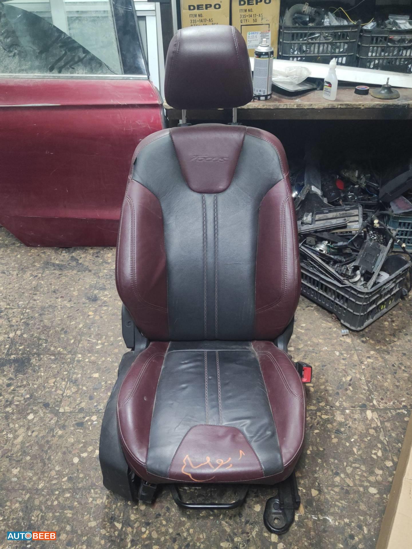 Cabin  Steering Wheel Ford Focus